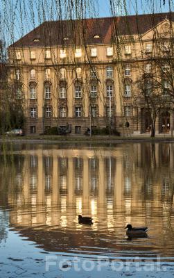 Budynek Dyrekcji Kolei al. Niepodległości 8