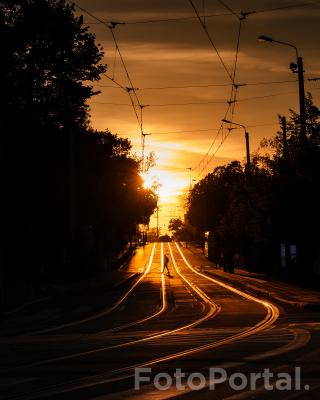Letni zachód słońca nad ul Fredrego