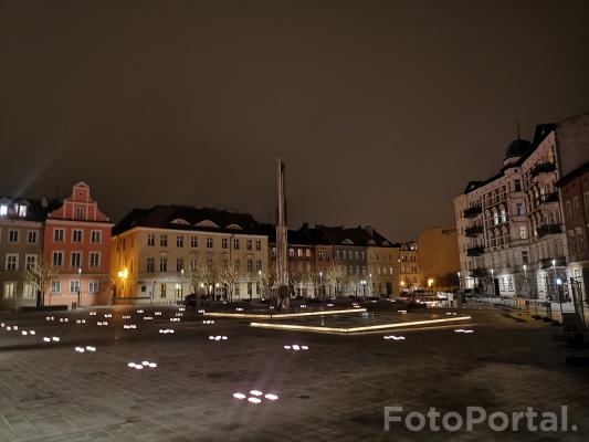 Kolegiacki nocą