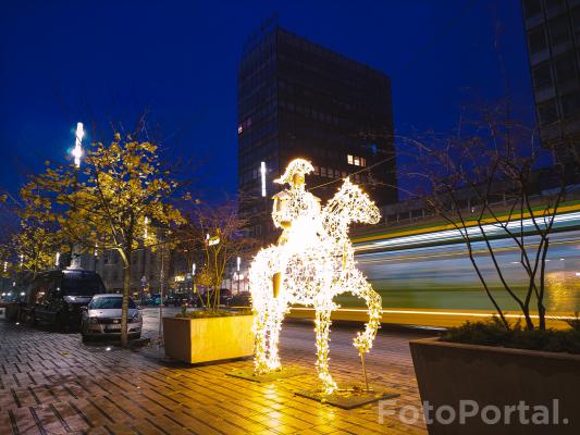 Iluminacja świąteczna na Świętym Marcinie.