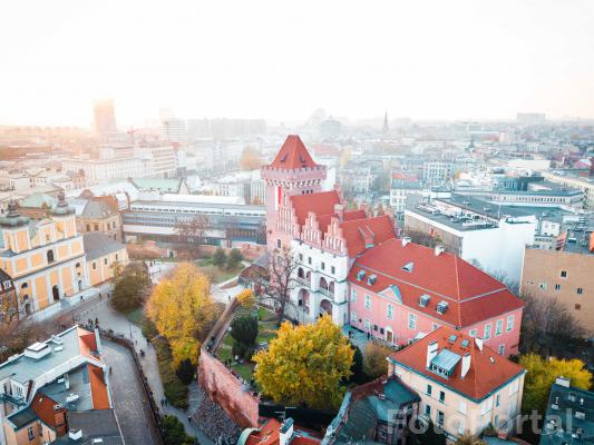 Zamek Przemysła podczas zachodu słońca