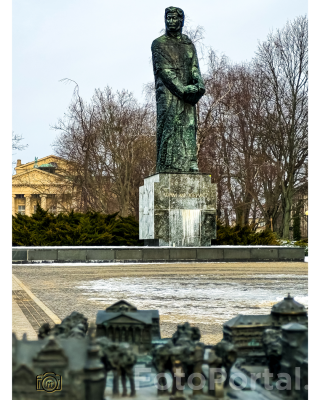 Pomnik Adama Mickiewicz