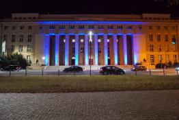 Ruch nocą w magii świateł UEP