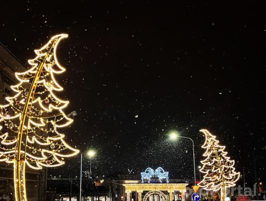 Nocny, grudniowy Poznań