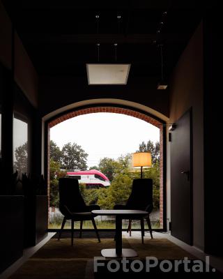 Okno z widokiem na pociąg