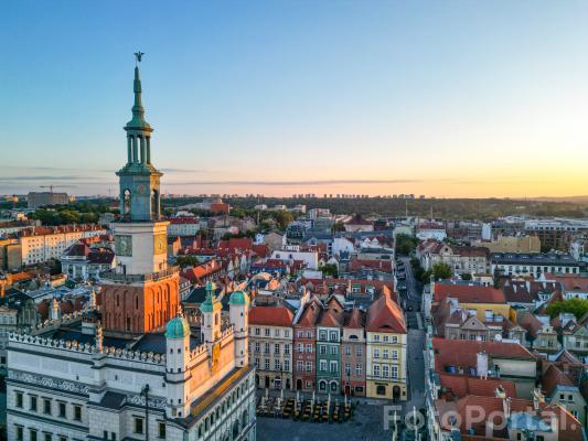 Stary Rynek o poranku