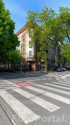 Łazarska kamienica