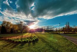 Zachód słońca nad Ratajami - park os. Orła Białego