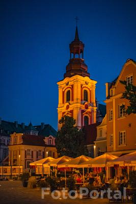 Turystyczny Kolegiacki Nocą