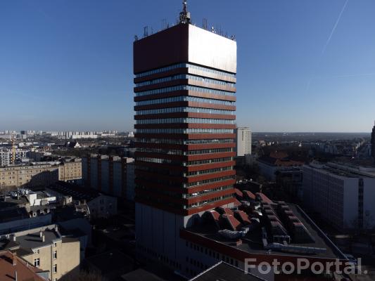 Uniwersytet w świetle