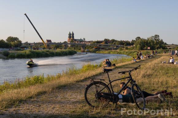 Letni wieczór nad Wartą