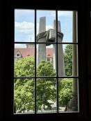 Zamek (widok na poznańskie krzyże)