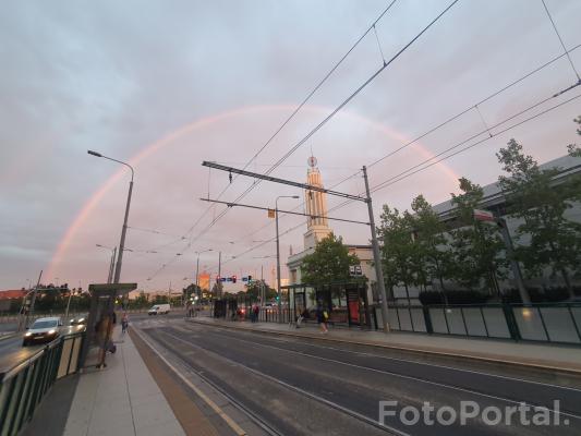 Tęcza nad targami