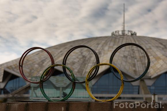 Koła olimpijskie.
