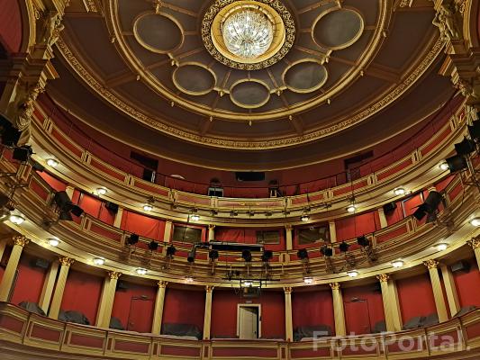 Teatr Polski scena