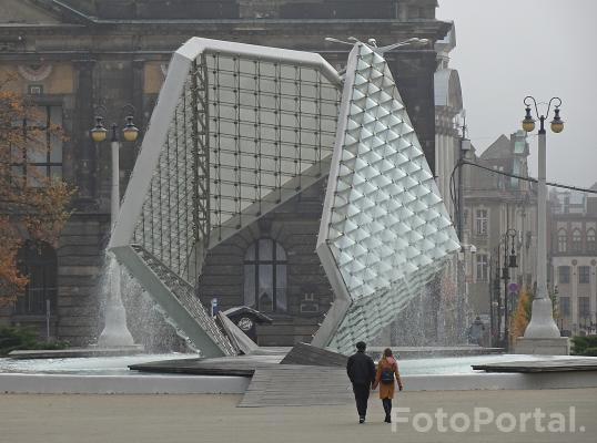 Opadły mgły, wstaje nowy dzień