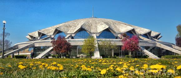 Arena wiosną