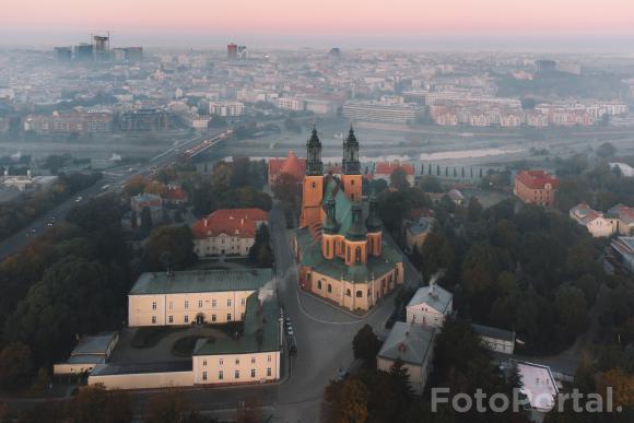 Jesienny poranek na Ostrowie Tumskim