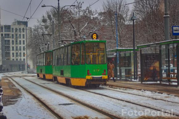 Śnieg na torach