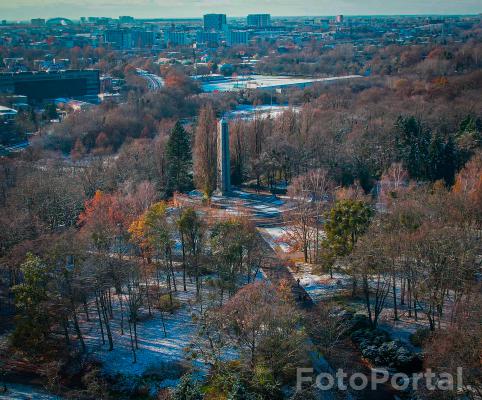 Panorama miasta za Obelisku