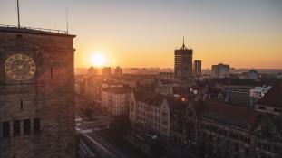 jesienny wschód słońca