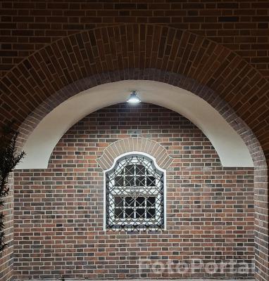 Jak ćmy do światła