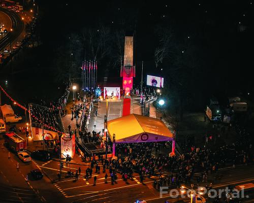 Uroczystości pod pomnikiem