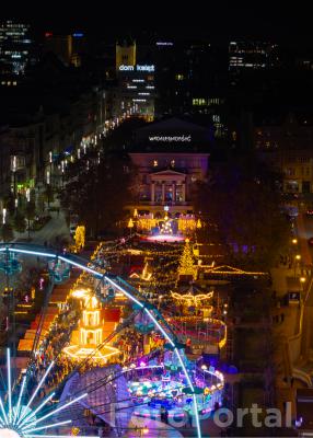 Jarmark świąteczny na Placu Wolności 3